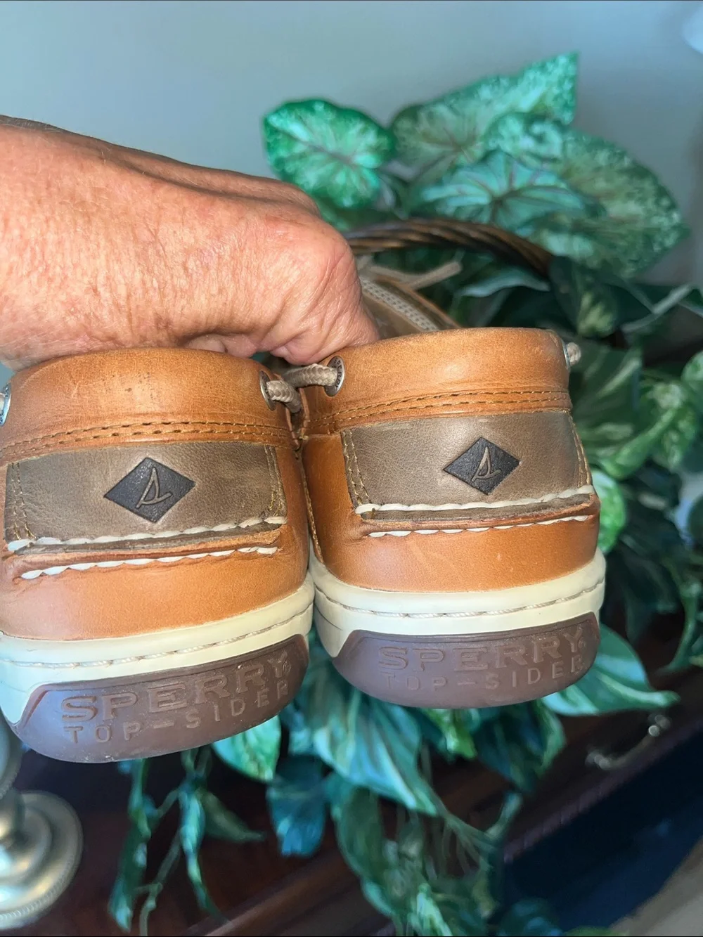 Sperry Men’s Tan Leather Classic 2-Eye Boat Shoes Men’s 9 Wide